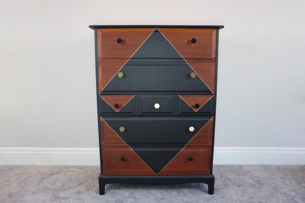 STAG Chest of Drawers