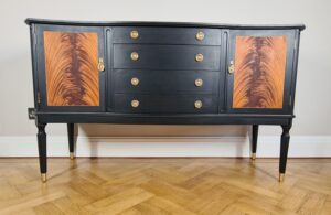 Sideboard